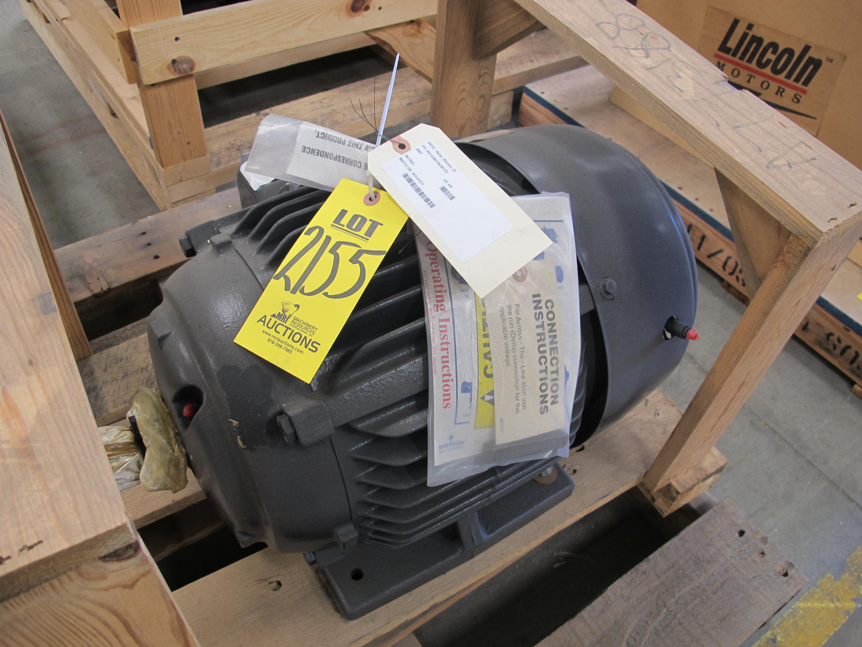 MOTOR, ELECTRIC TYPE, 25 HORSEPOWER, 460VAC 3 PHASE 60HZ ELEC RATING, 1760 RPM, 284T FRAME, 30.5 AMPS, TEFC ENCLOSURE, CONTINUOUS DUTY, 1.15 SERVICE FACTOR, 1-7/8" DIA SHAFT. WITH SLOT KEY INSULATION CLASS "F", 40C MAX AMBIENT TEMPERATURE FOOT MOUNTED, PART # R-900 (W-44) LOADING & HANDLING FEE $15-